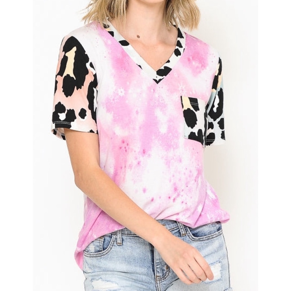 Lilypad TIE DYE & ANIMAL PRINT SLEEVES CONTRAST TOP